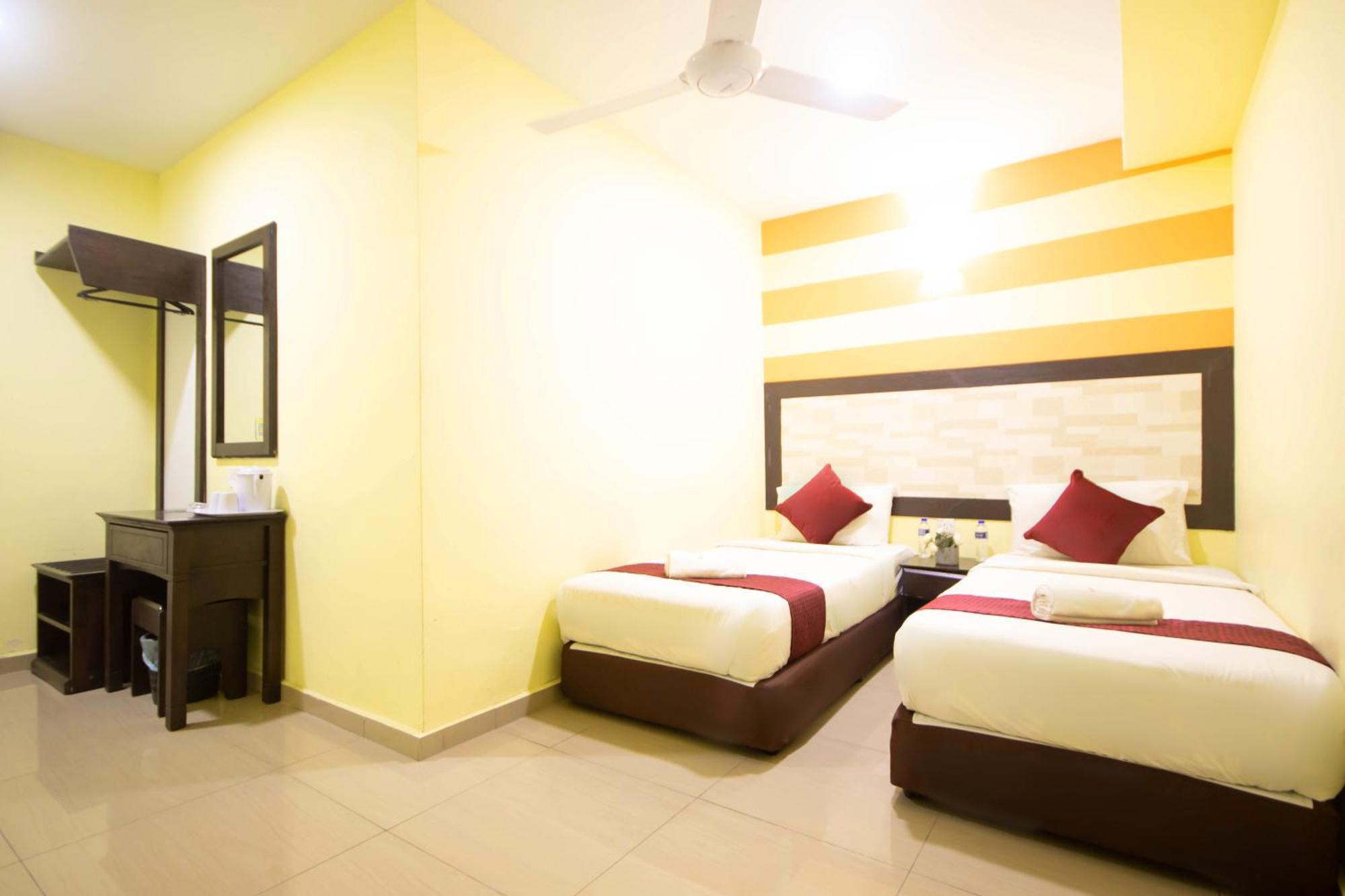 Sun Inns Hotel Meru Raya Chemor Екстериор снимка
